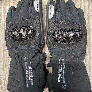 Motorcycle gloves